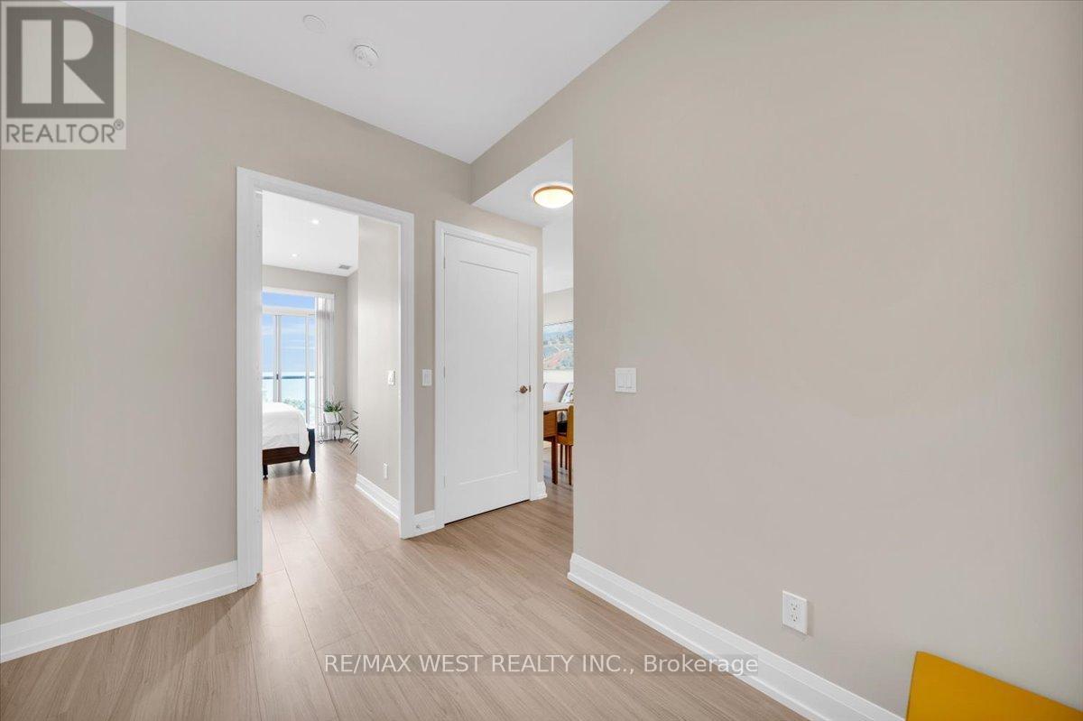 Photo 12 of 1603 56 Annie Craig Drive, Toronto ON