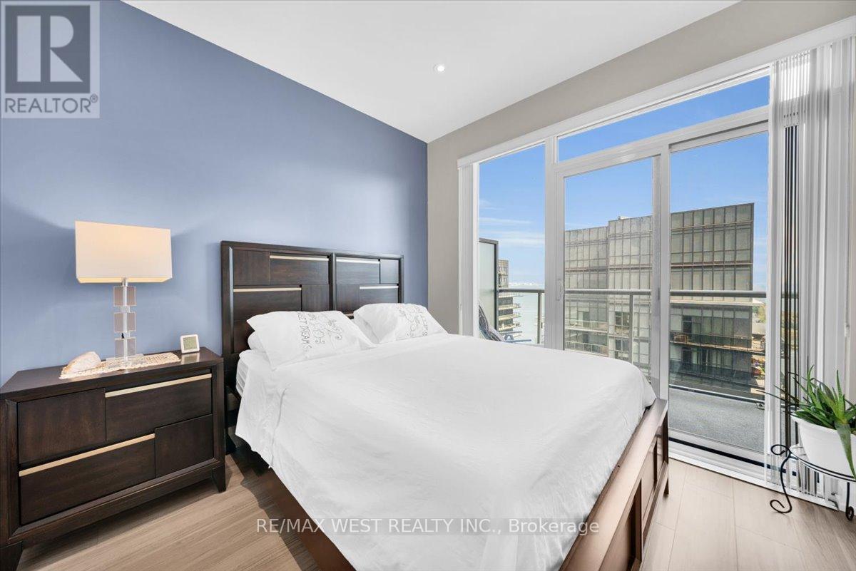 Photo 14 of 1603 56 Annie Craig Drive, Toronto ON