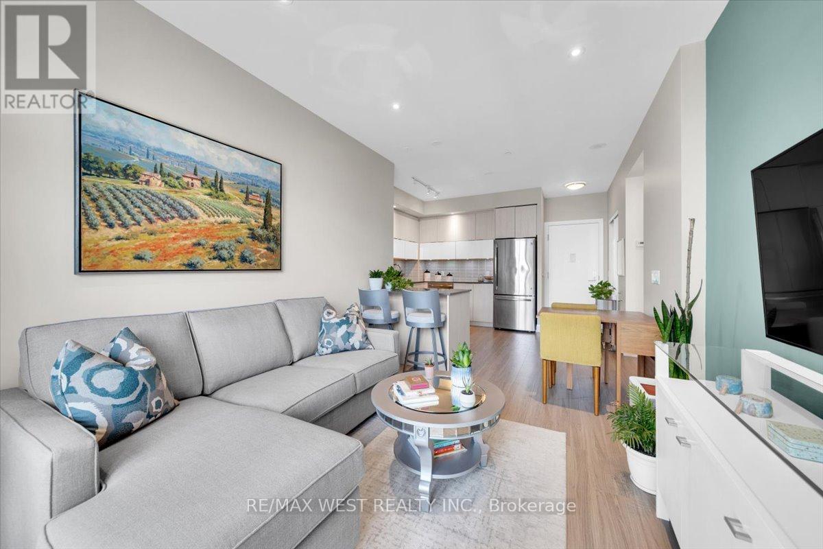 Photo 9 of 1603 56 Annie Craig Drive, Toronto ON