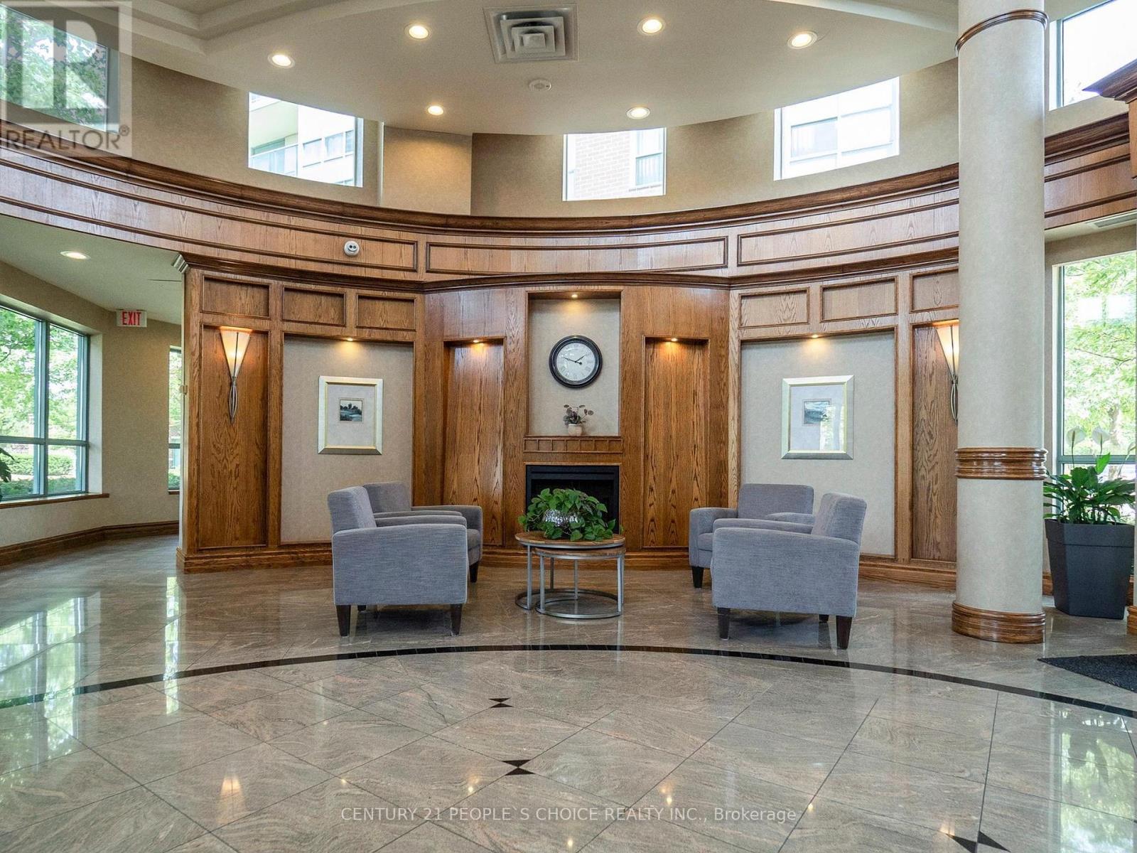 Photo 4 of 1107 4879 Kimbermount Avenue, Mississauga ON