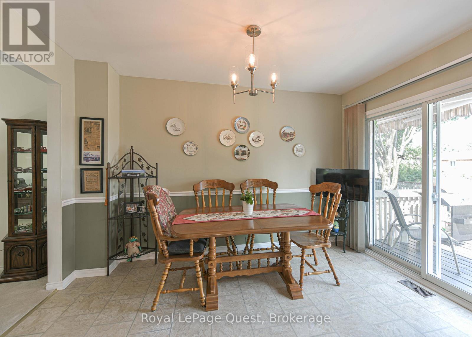 Photo 17 of 4 Chestnut Place, Orillia ON