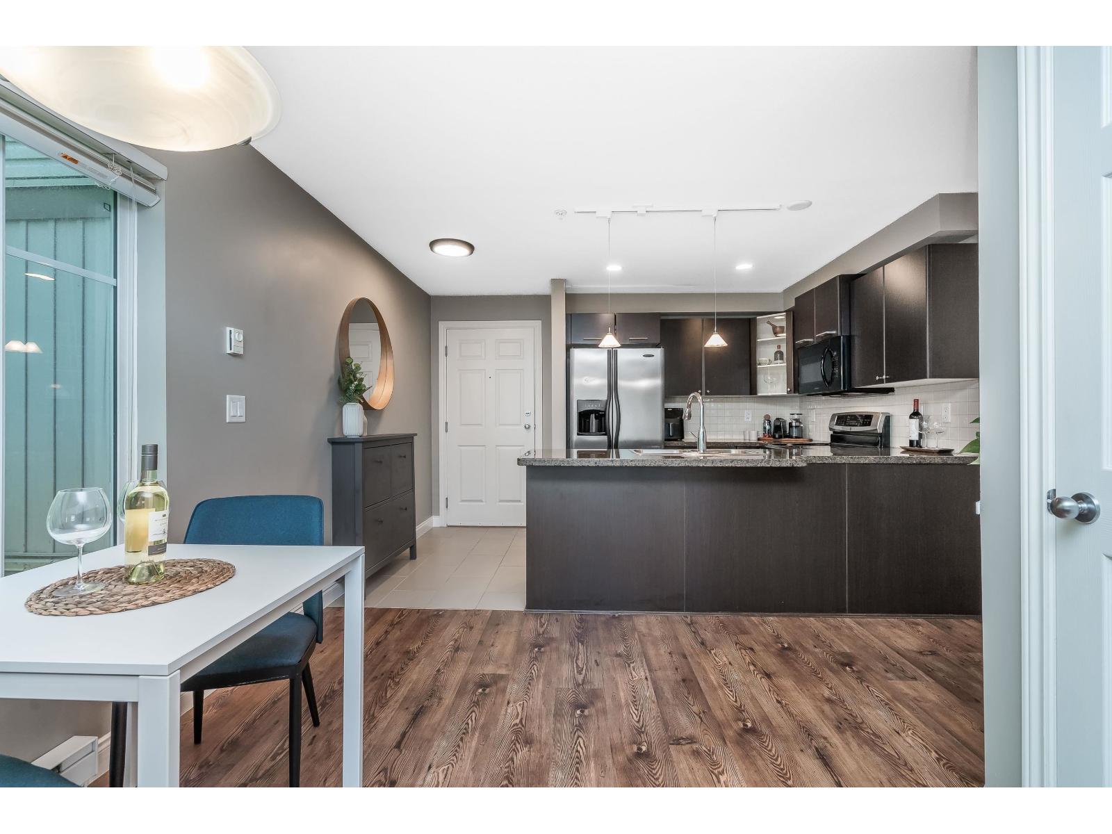 Photo 1 of 107 5454 198 Street, Langley BC