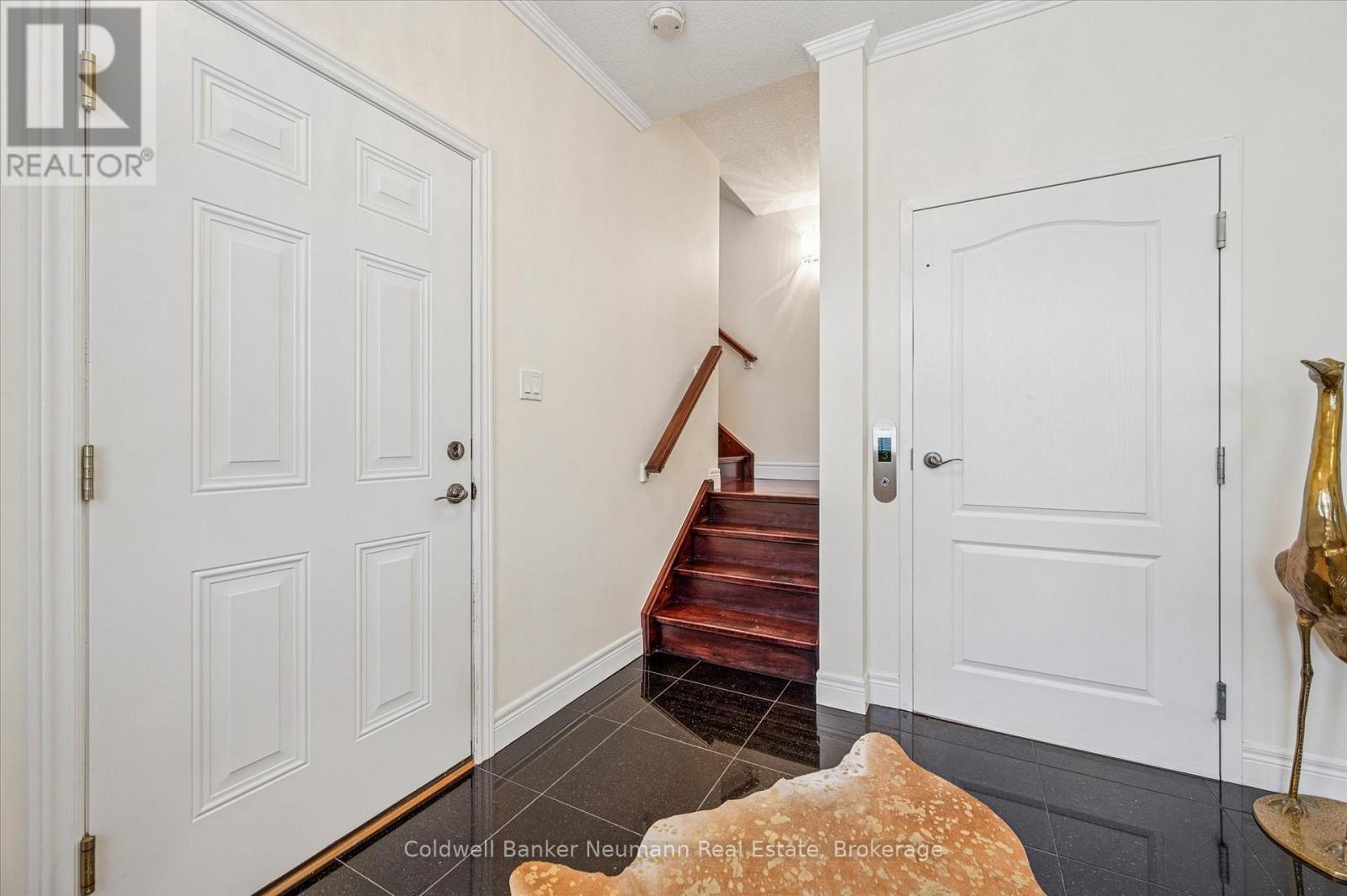 Photo 19 of 20 255 Summerfield Drive, Guelph ON