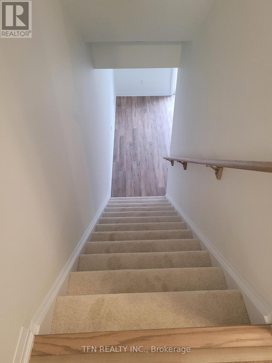 Photo 5 of 26 389 Conklin Road, Brantford ON
