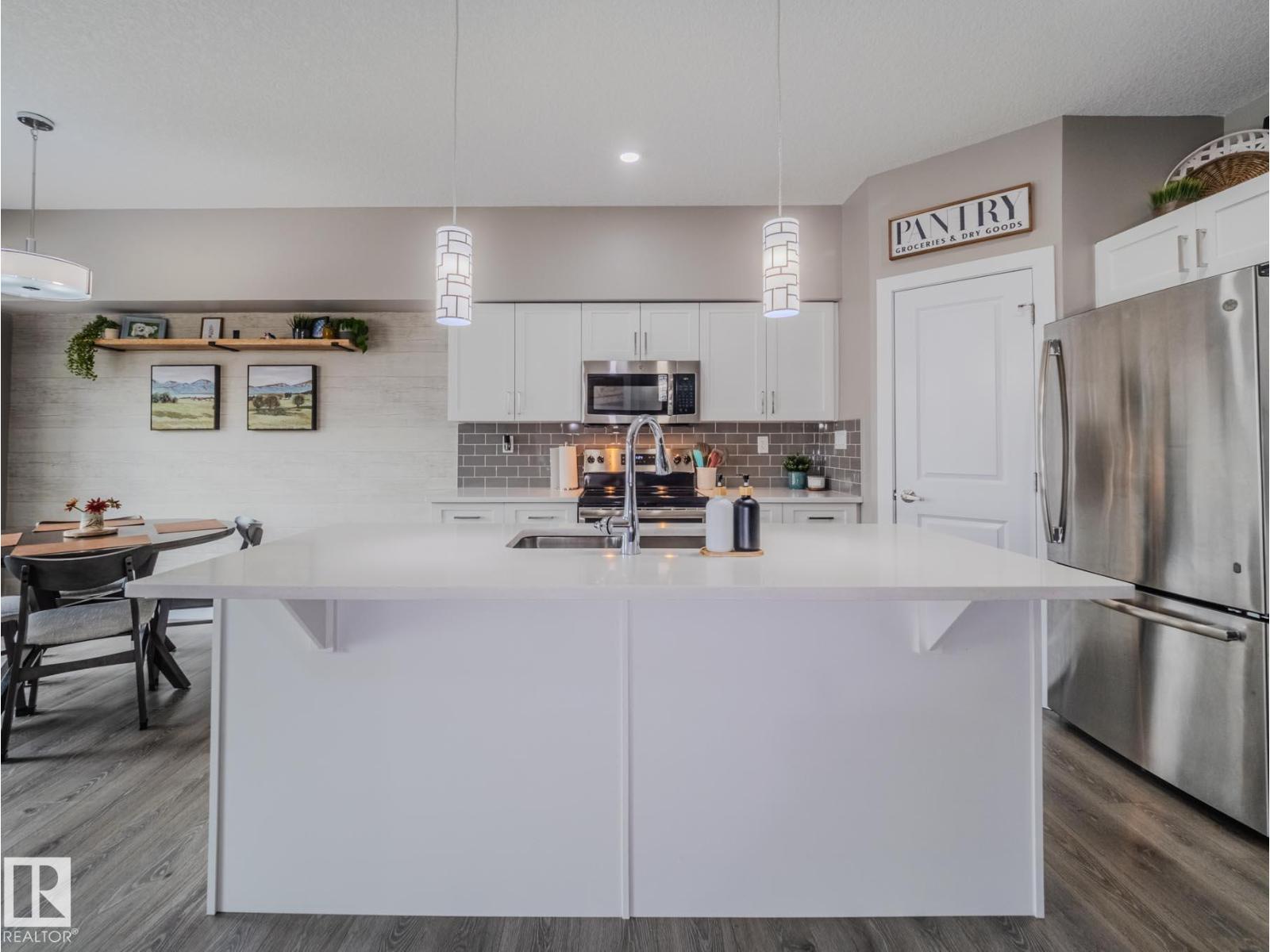 Photo 14 of 4420 5 St Nw Nw, Edmonton AB