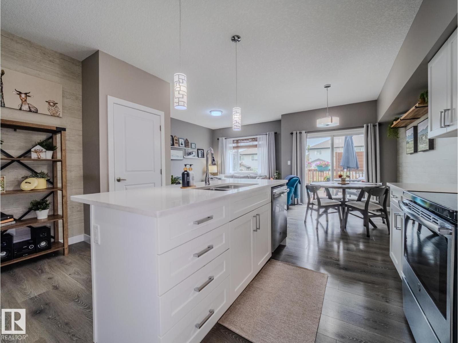Photo 22 of 4420 5 St Nw Nw, Edmonton AB