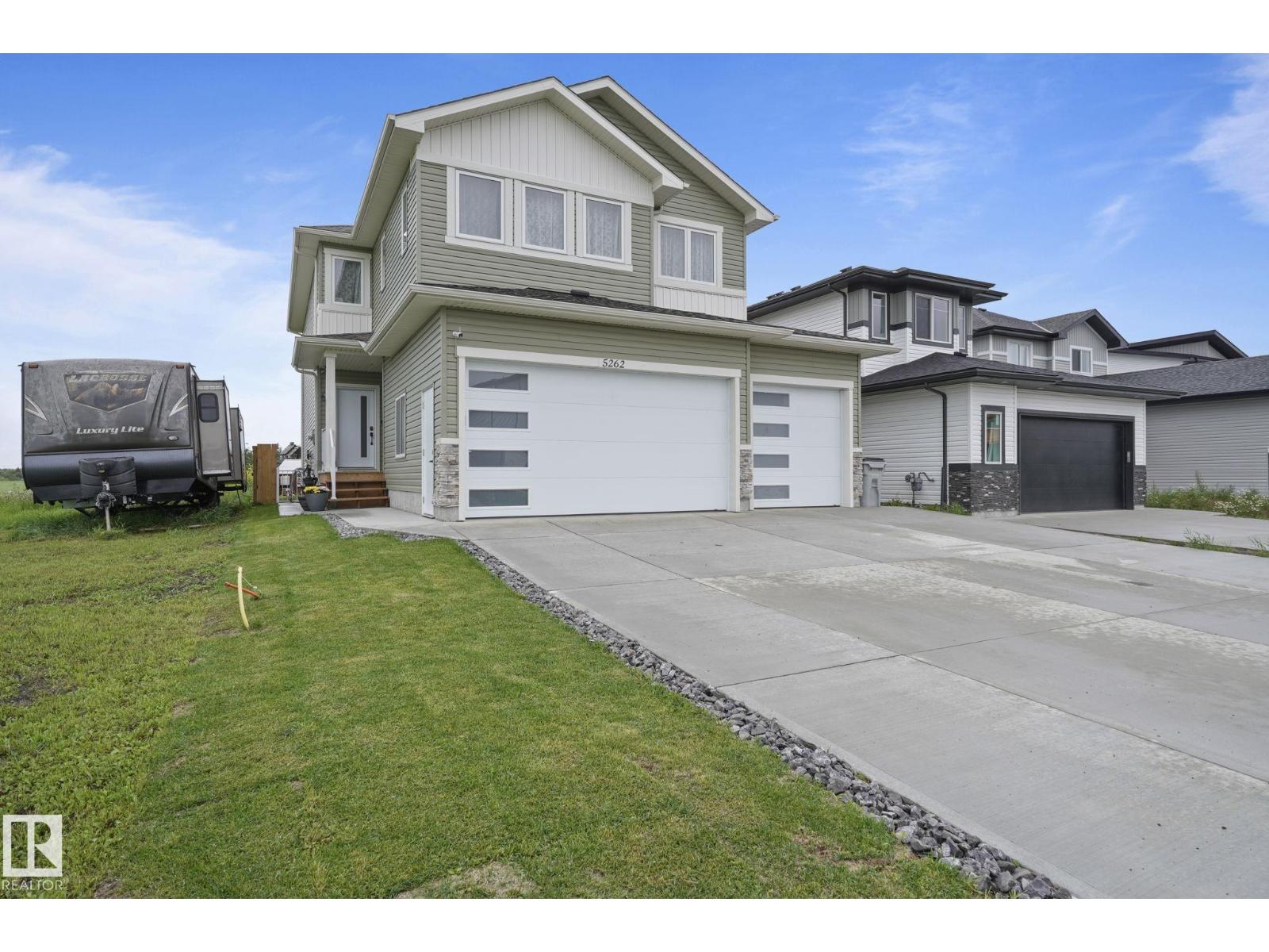 Photo 8 of 5262 47 Av, Calmar AB