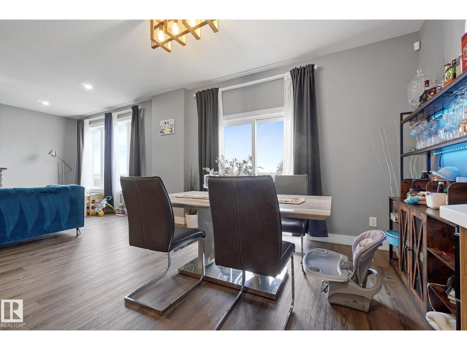 Photo 34 of 5262 47 Av, Calmar AB