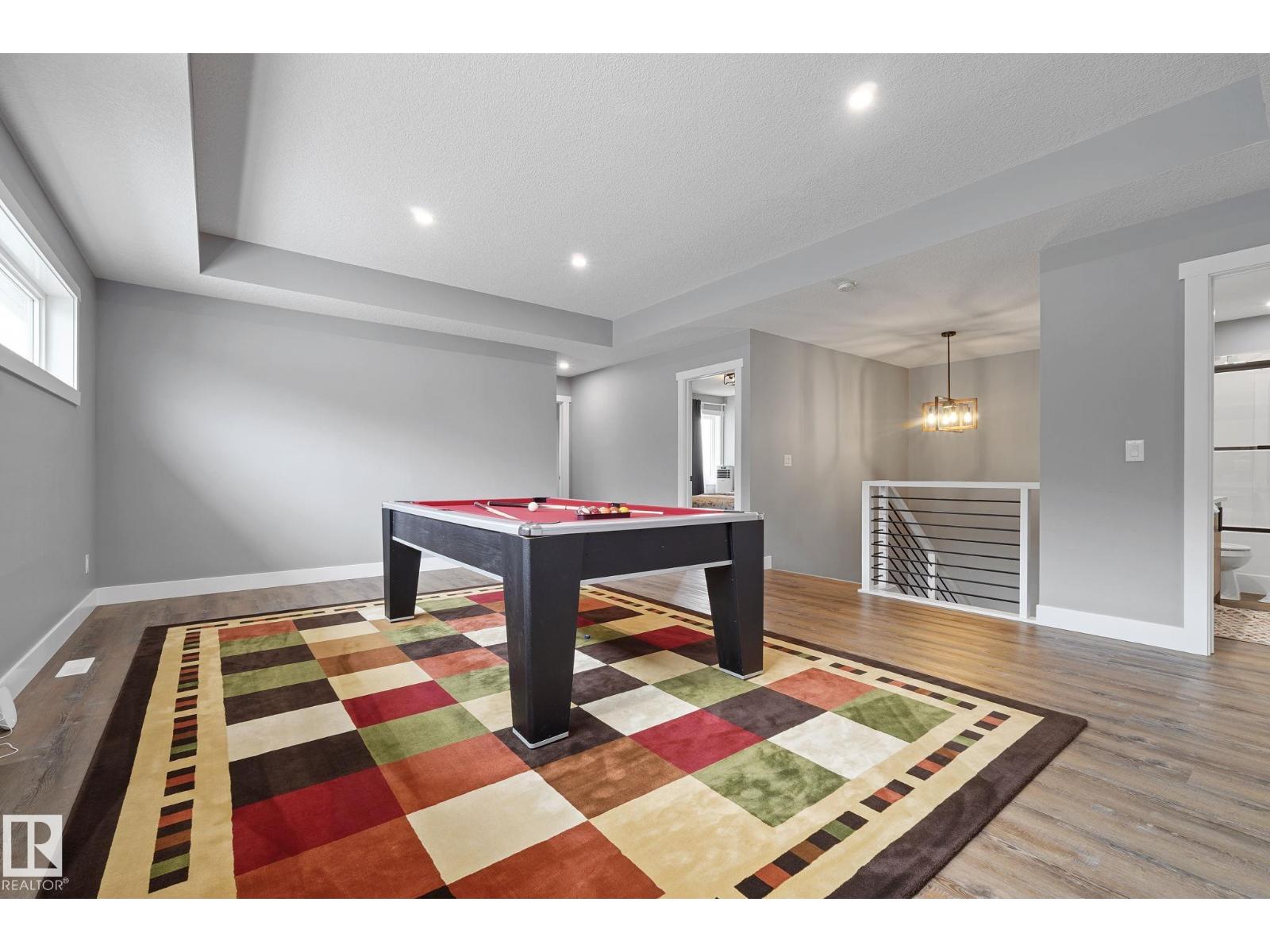Photo 14 of 5262 47 Av, Calmar AB