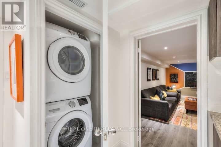 Photo 33 of 25 Tumbleweed Road, Toronto ON