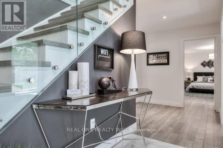 Photo 6 of 25 Tumbleweed Road, Toronto ON