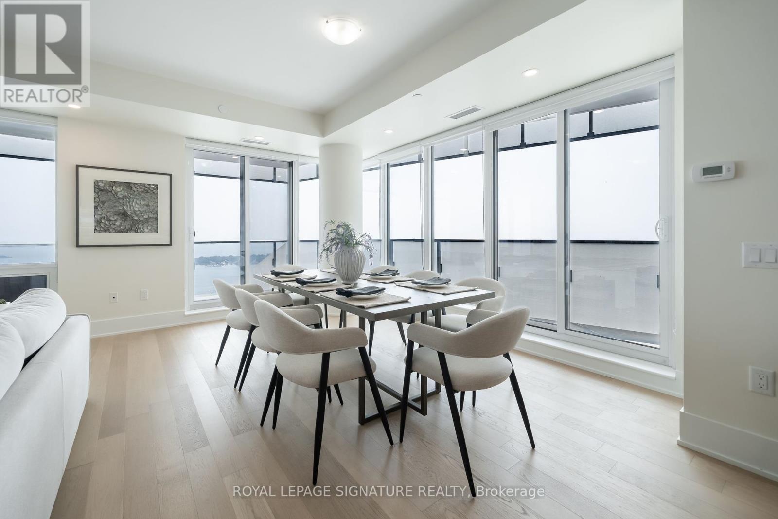 Photo 11 of 5402 28 Freeland Street, Toronto ON
