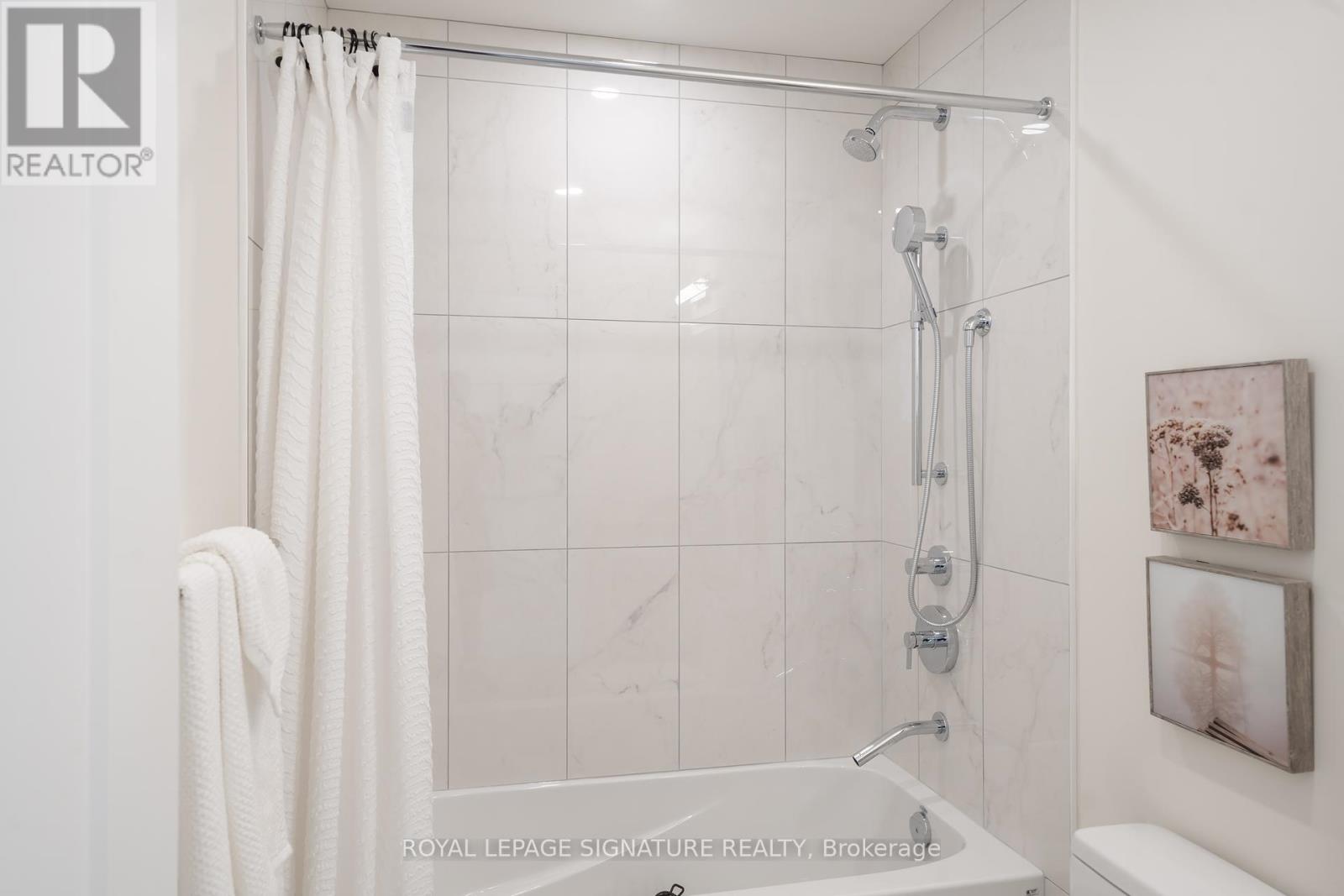 Photo 16 of 5402 28 Freeland Street, Toronto ON