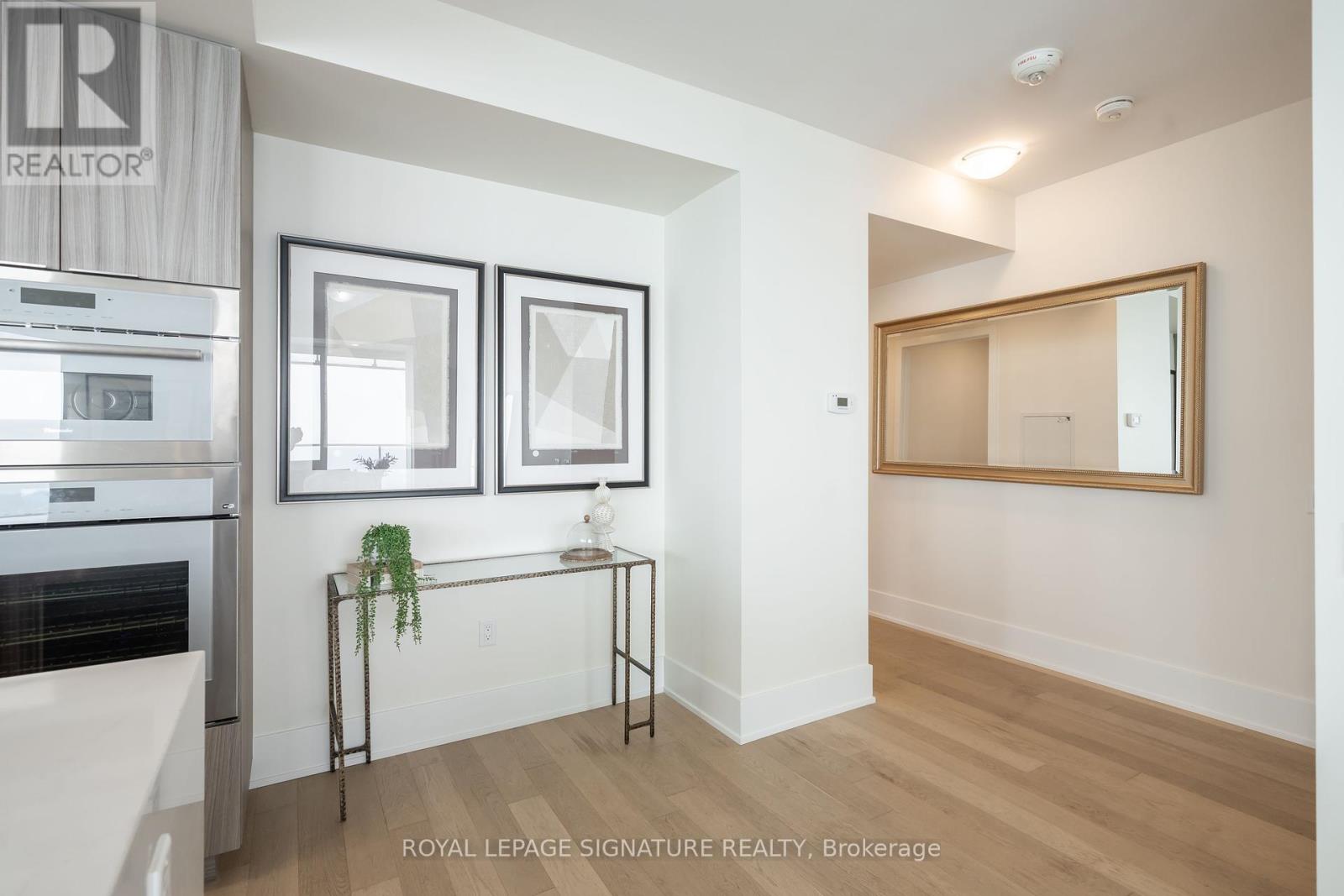 Photo 4 of 5402 28 Freeland Street, Toronto ON