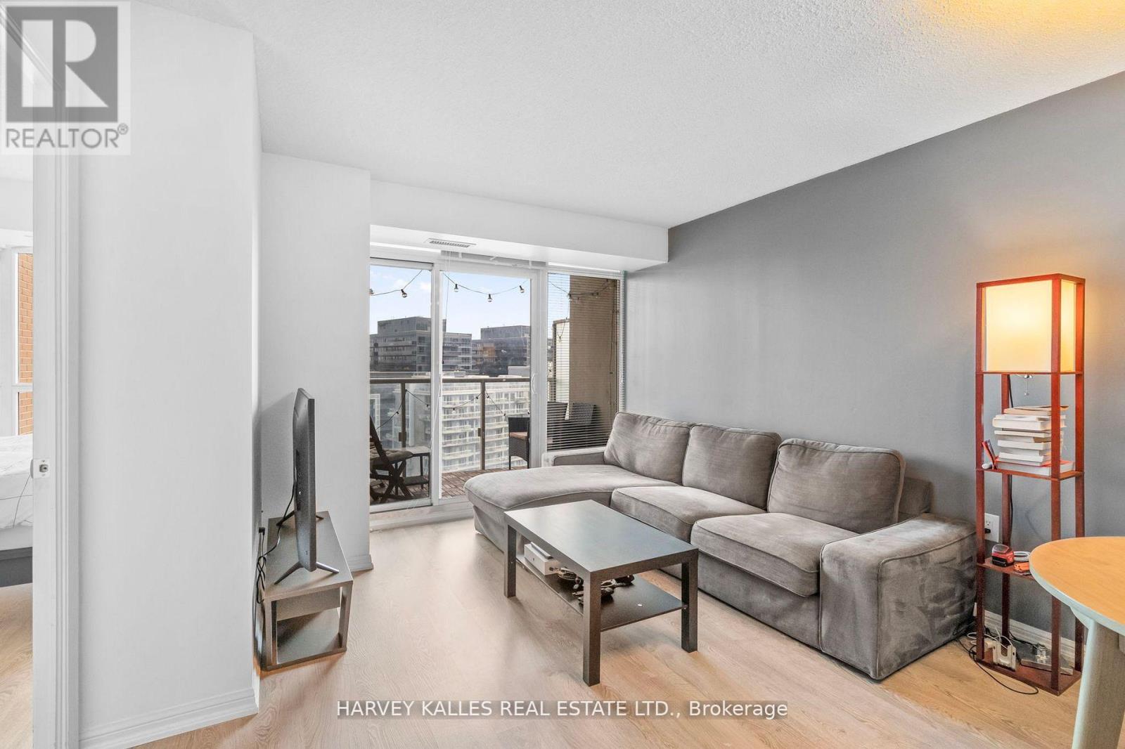 Photo 14 of 1316 125 Western Battery Road, Toronto ON