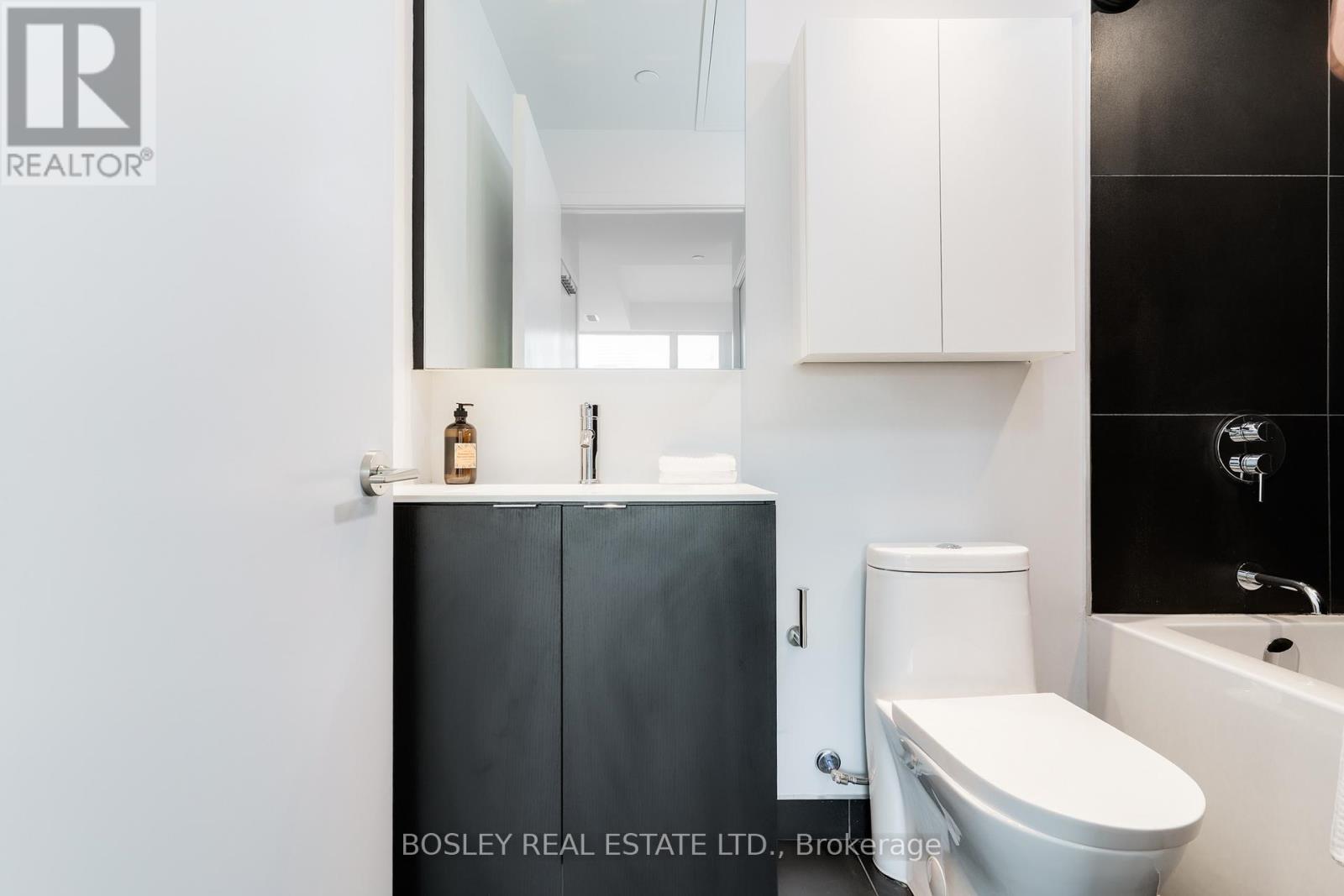 Photo 30 of 1509 20 Edward Street, Toronto ON