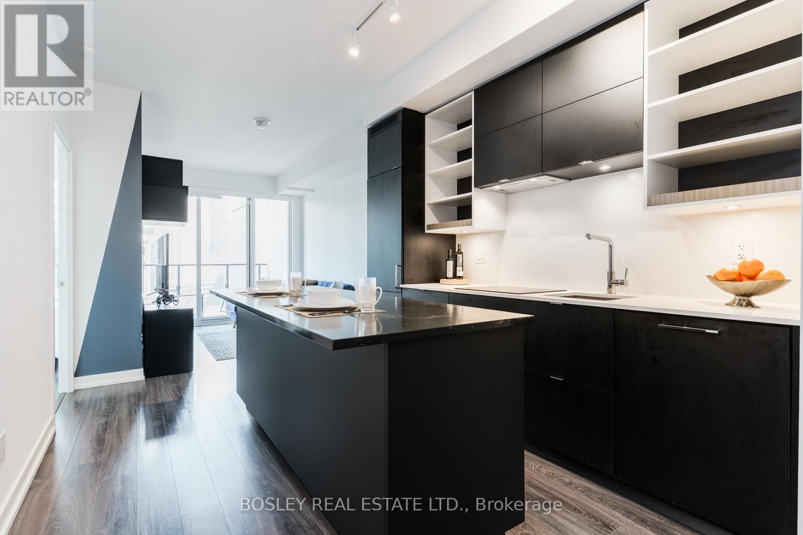 Photo 8 of 1509 20 Edward Street, Toronto ON