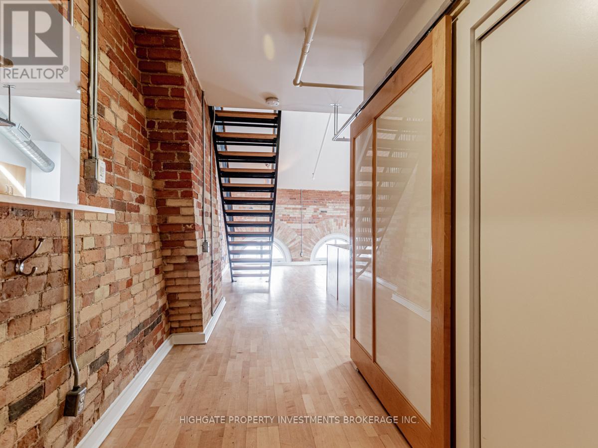 Photo 4 of 408 81 A Front Street E, Toronto ON