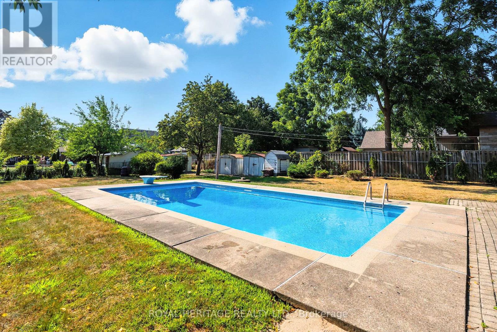 Photo 45 of 186 Meadow Road N, Whitby ON