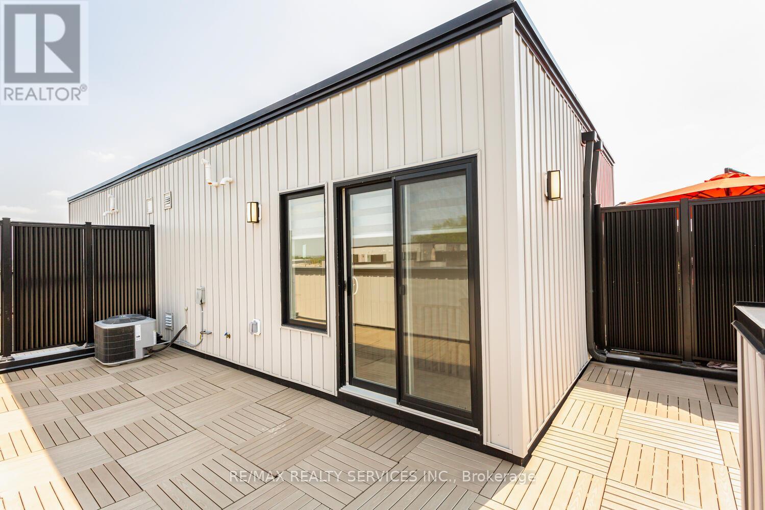 Photo 26 of 9 70 Baynes Way, Bradford West Gwillimbury ON