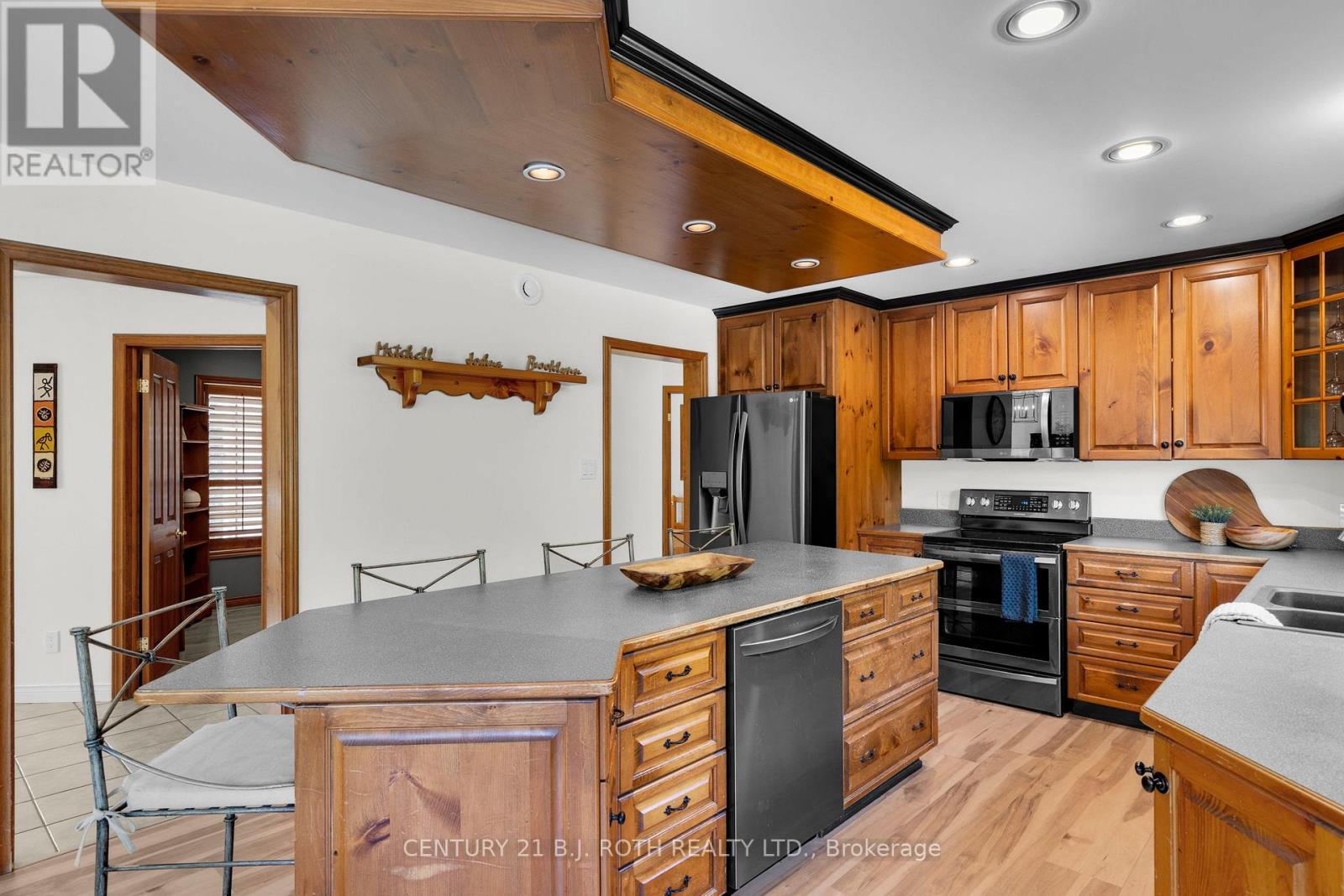 Photo 14 of 256 Denney Drive, Essa ON
