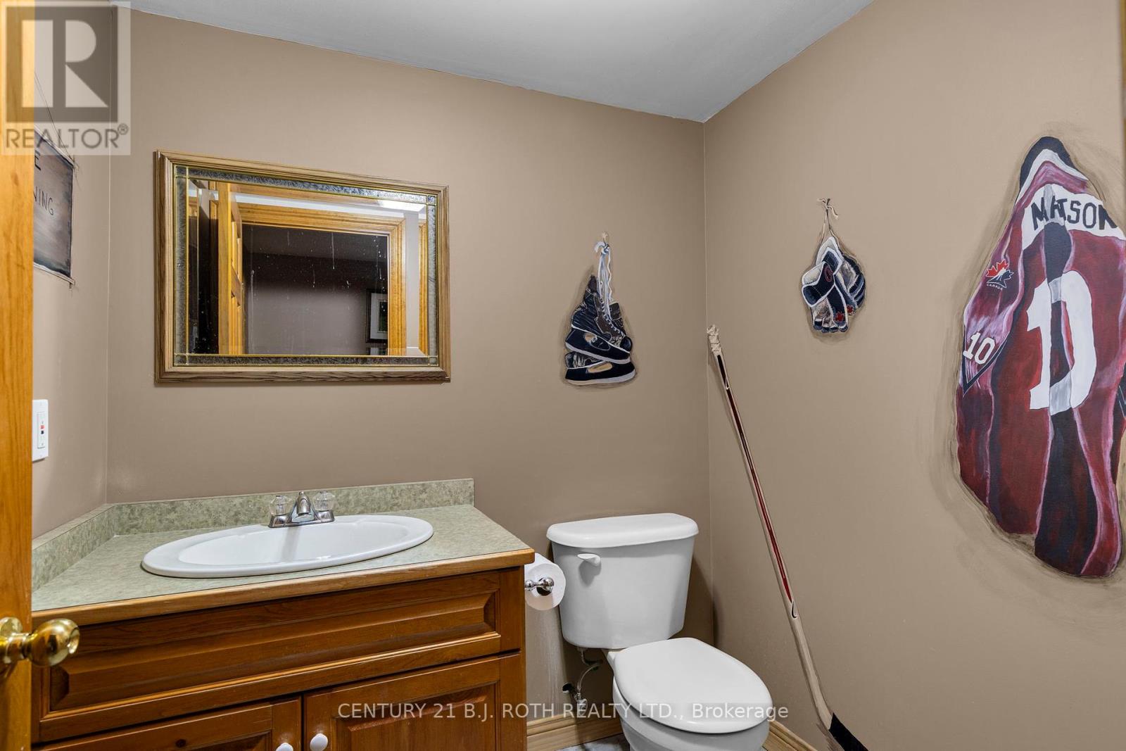 Photo 34 of 256 Denney Drive, Essa ON