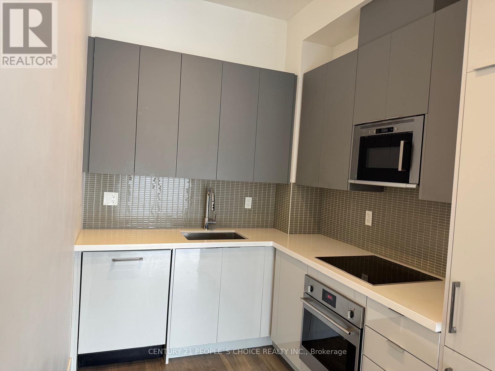 Photo 12 of 526 2908 Highway 7 Road, Vaughan ON