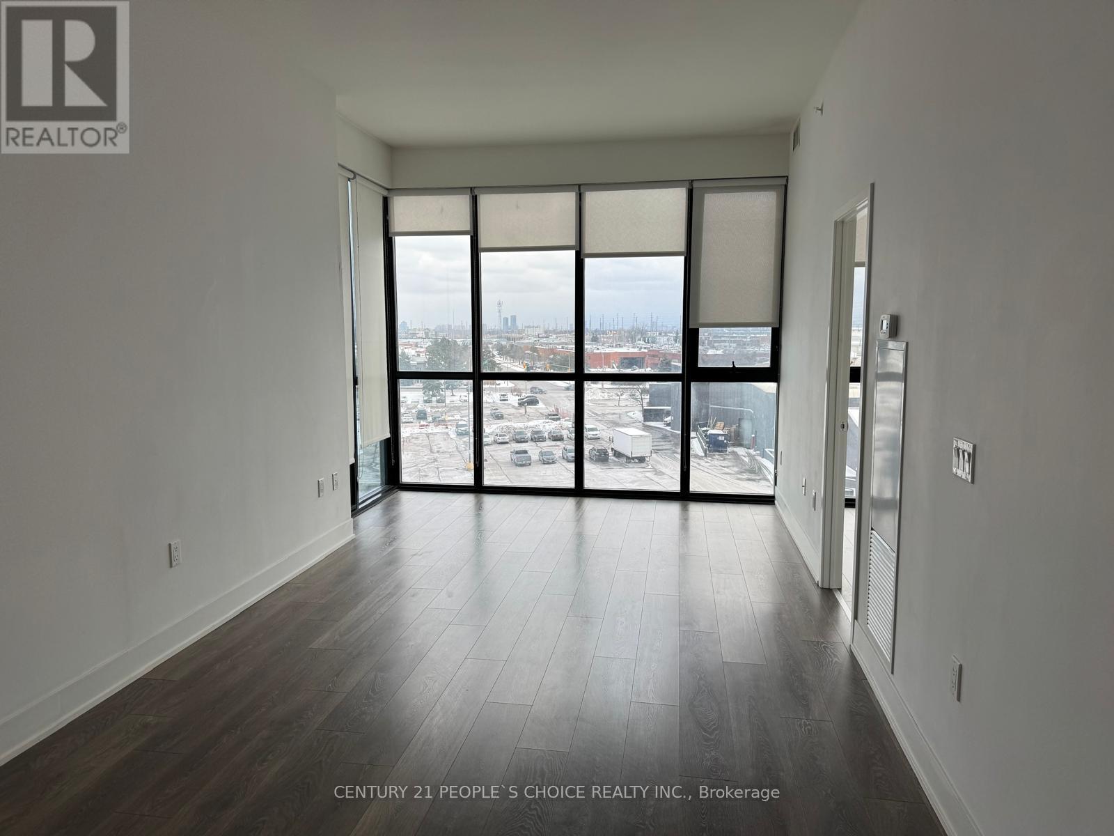 Photo 19 of 526 2908 Highway 7 Road, Vaughan ON