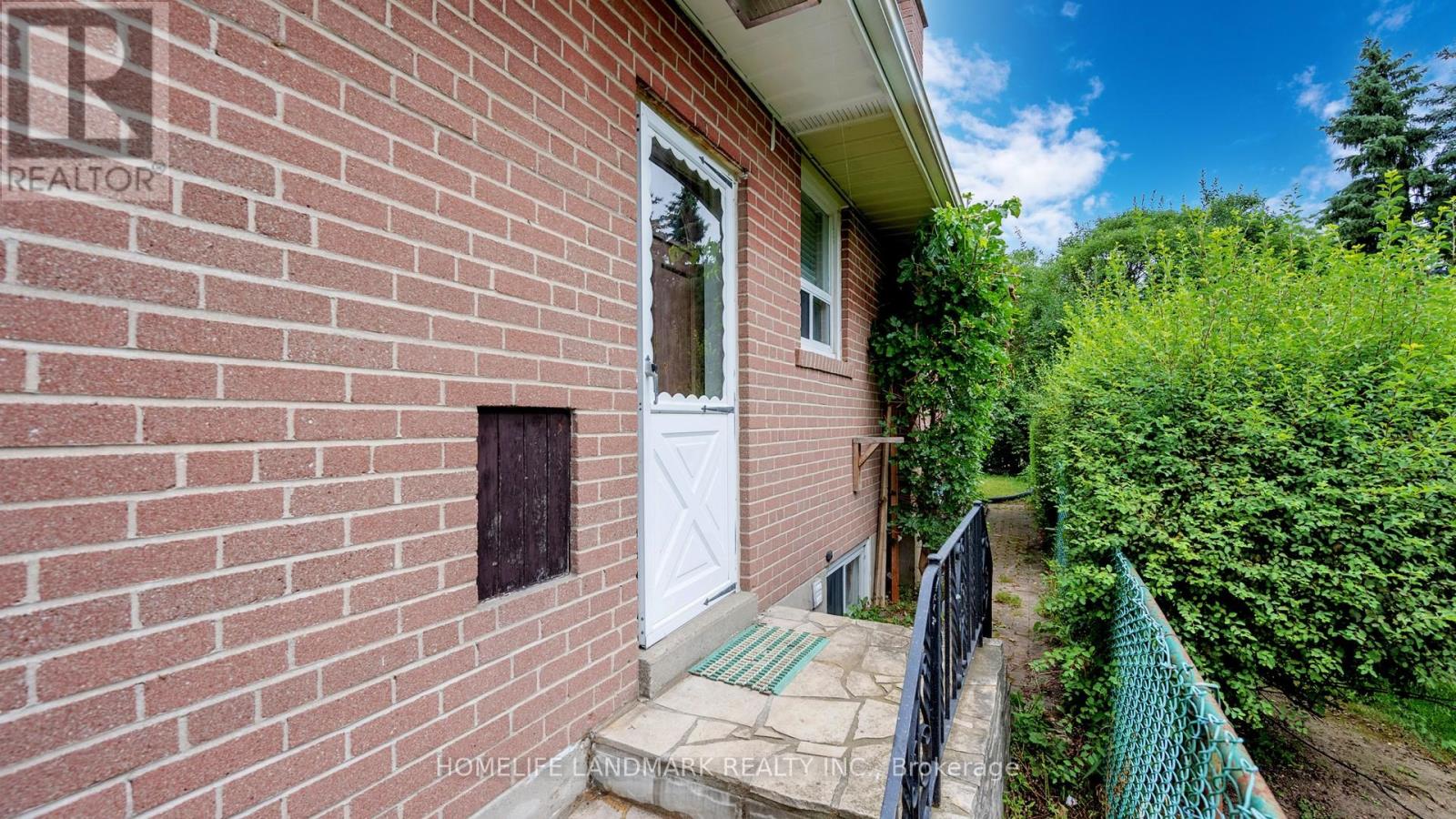 Photo 50 of 365 Osiris Drive, Richmond Hill ON