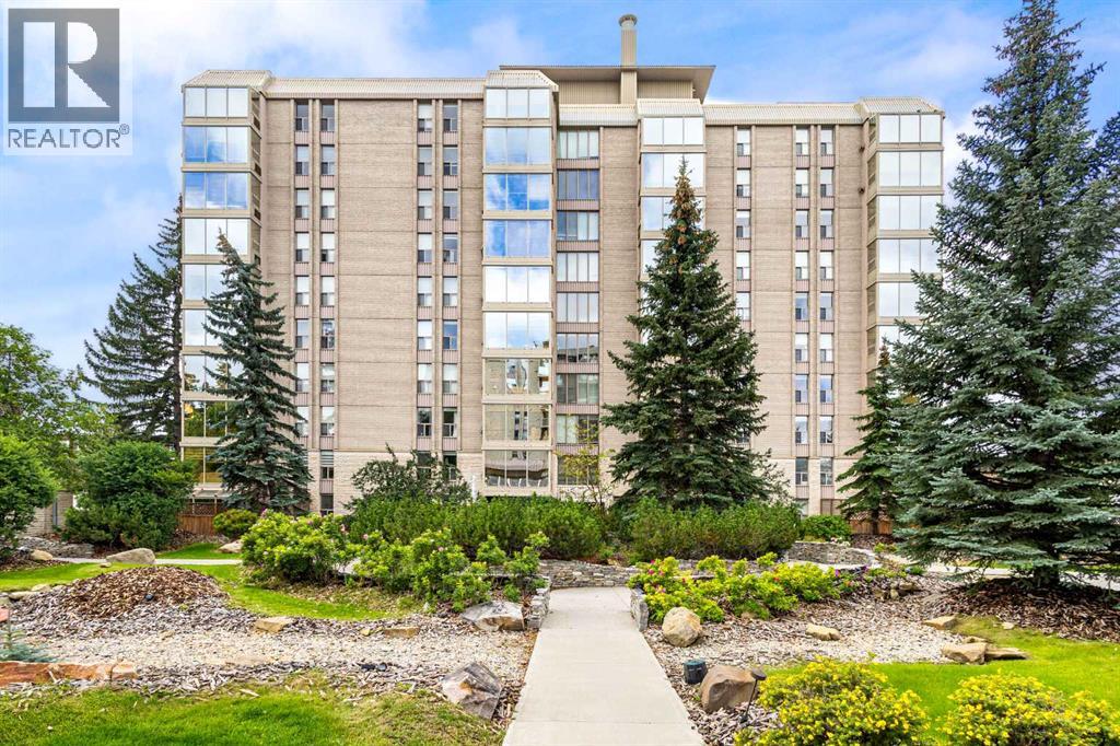 305, 4555 Varsity Lane NW, Calgary, Alberta