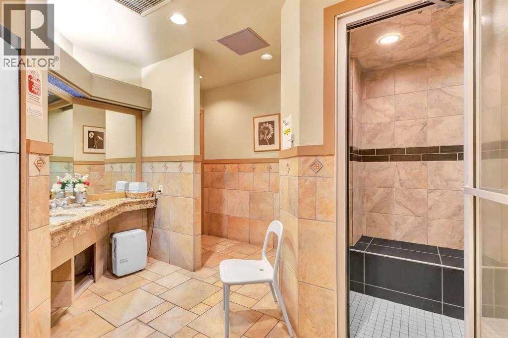 Photo 22 of 305 4555 Varsity Lane Nw, Calgary AB
