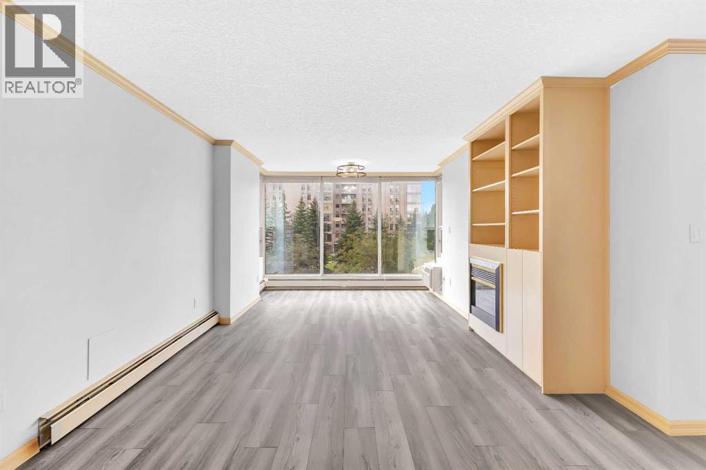 Photo 2 of 305 4555 Varsity Lane Nw, Calgary AB