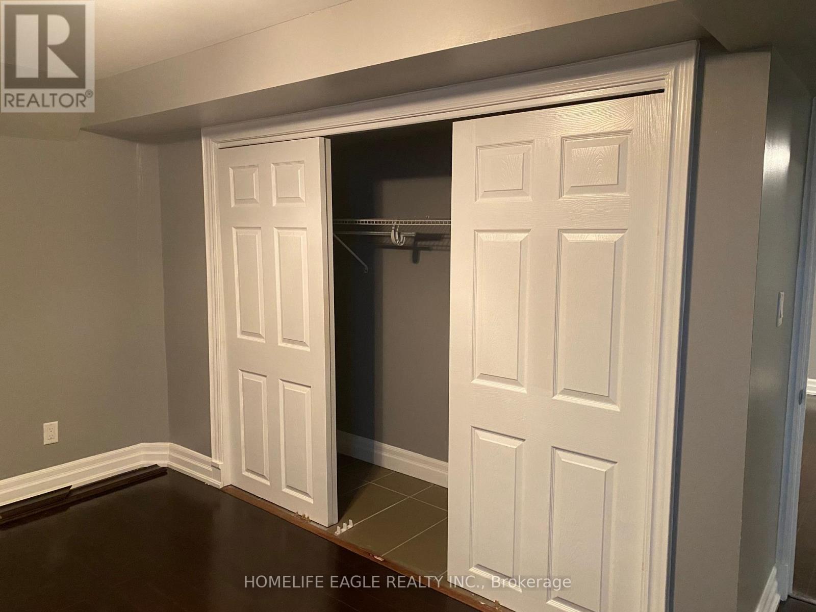 Photo 20 of 108 Succession Walkout Legal Apartment Crescent, Barrie ON