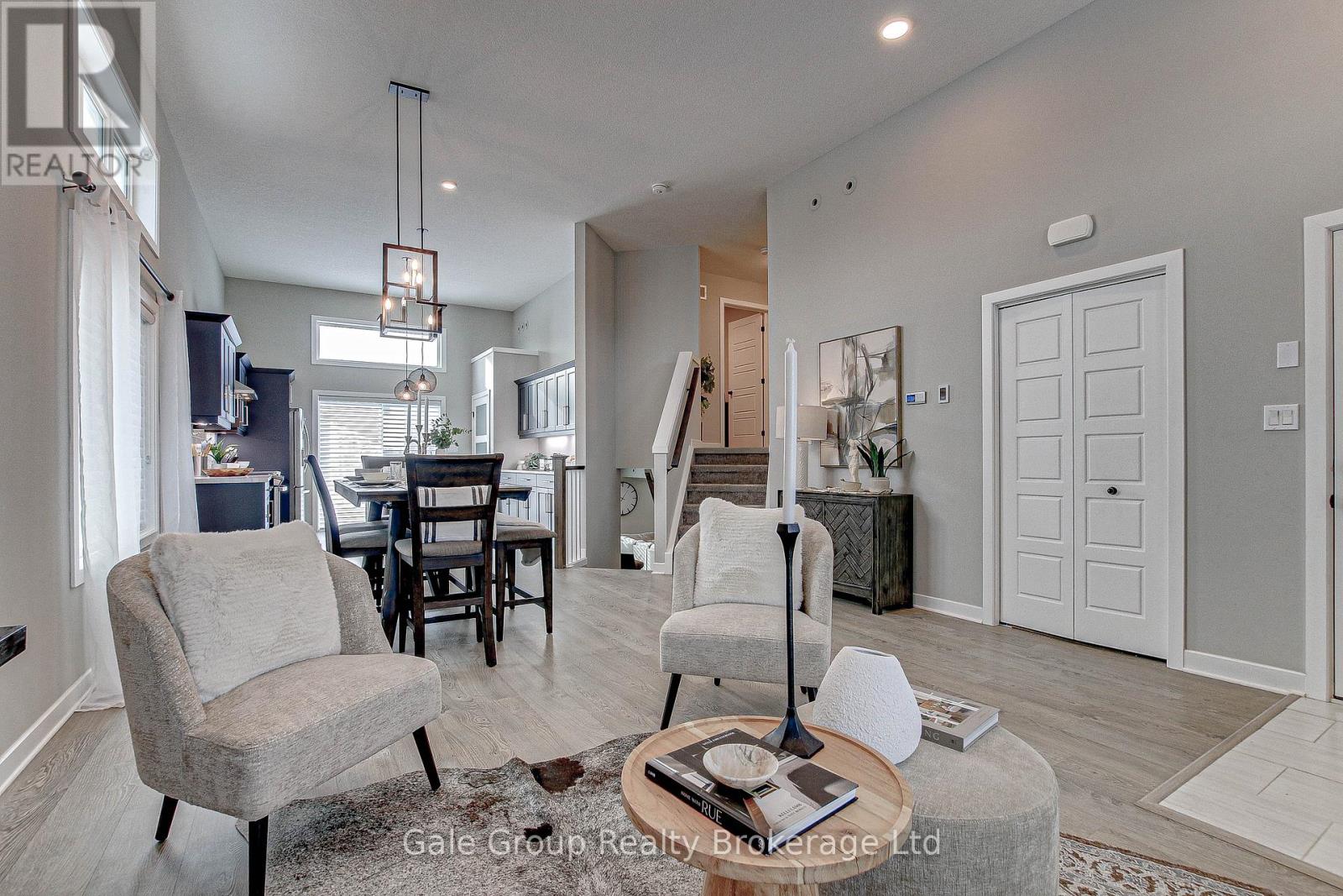 Photo 15 of 9 Clover Circle, St Thomas ON