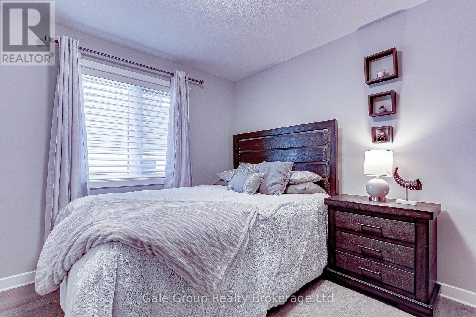 Photo 24 of 9 Clover Circle, St Thomas ON