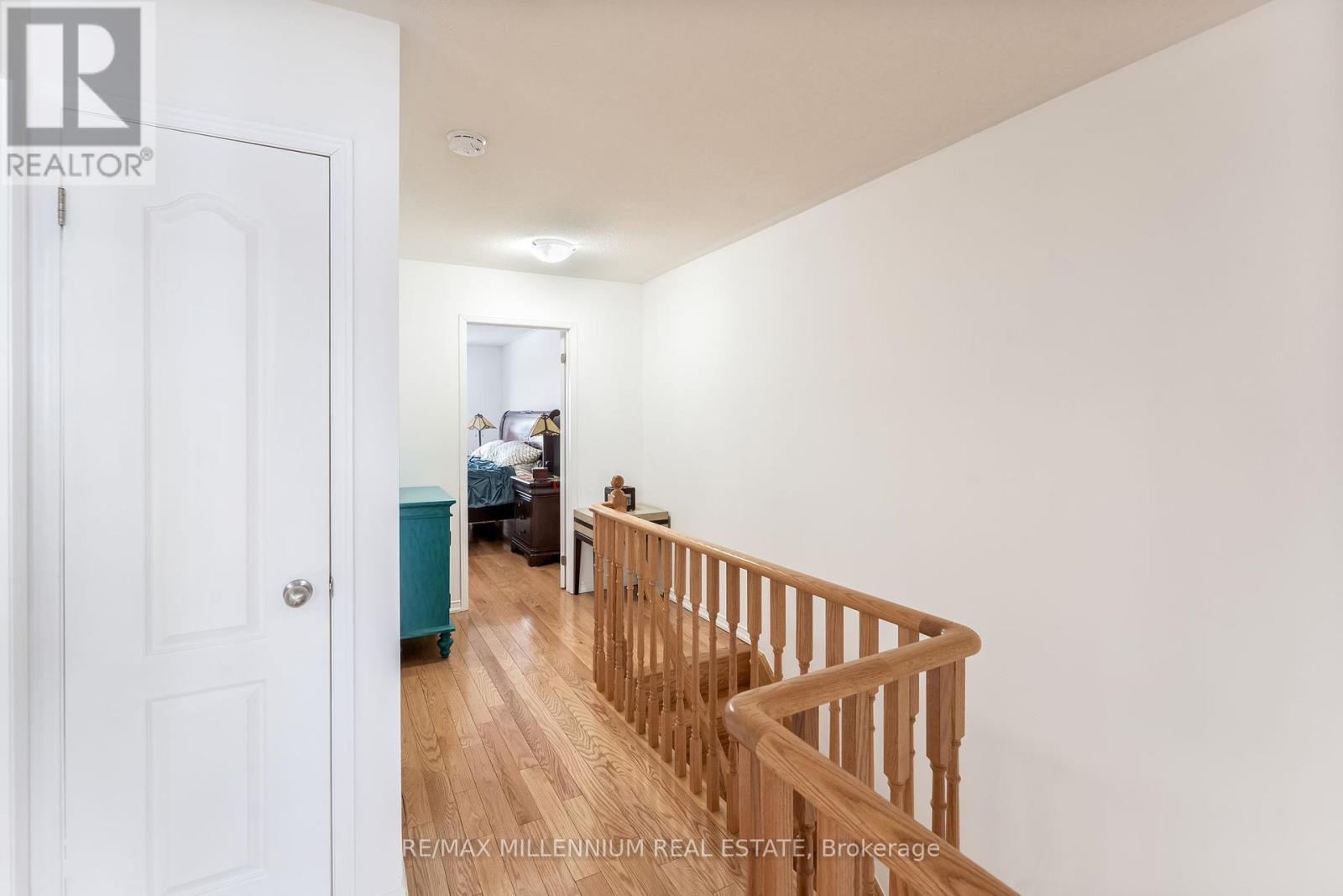 Photo 23 of 70 Sussexvale Drive, Brampton ON