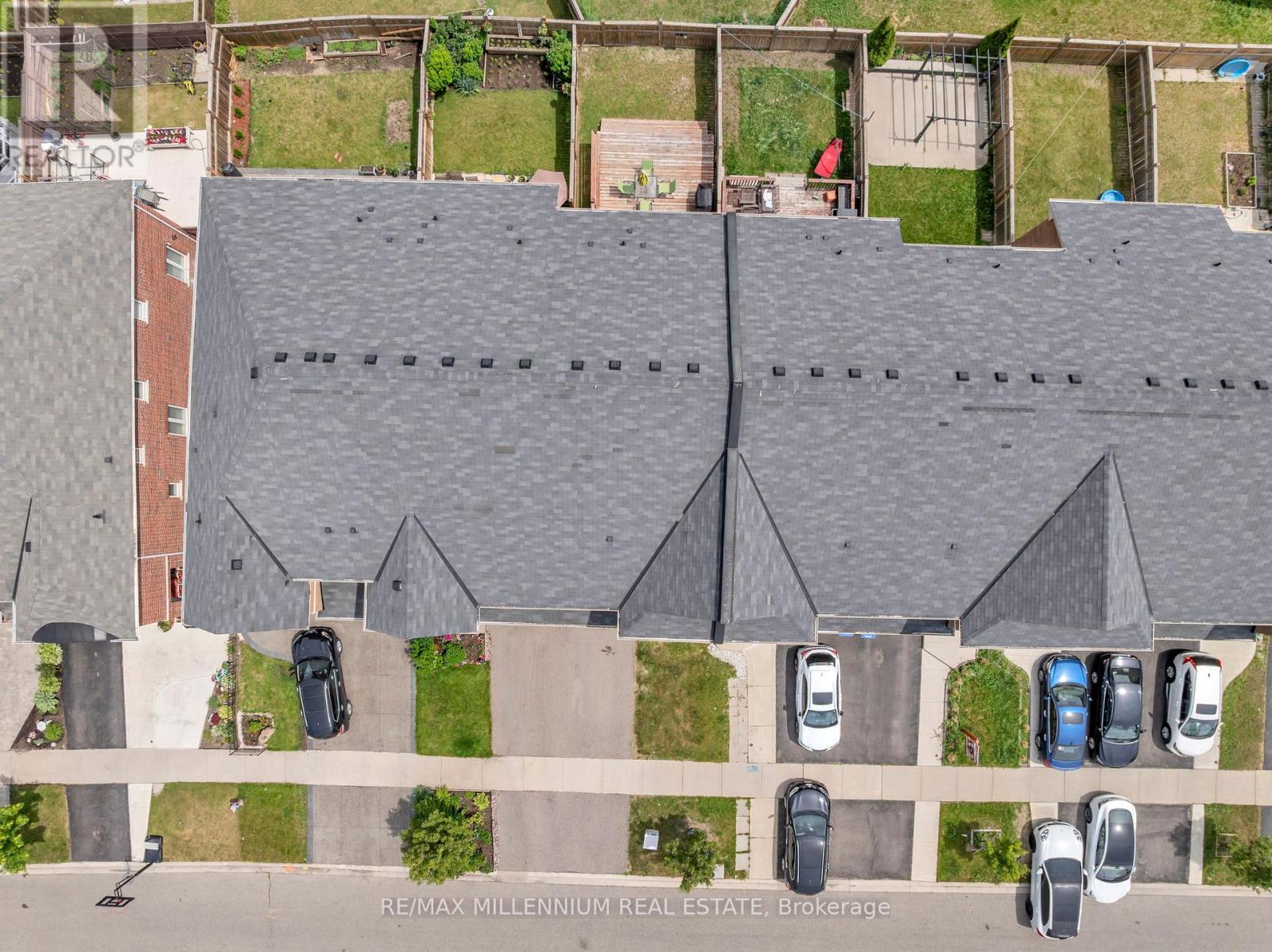 Photo 44 of 70 Sussexvale Drive, Brampton ON