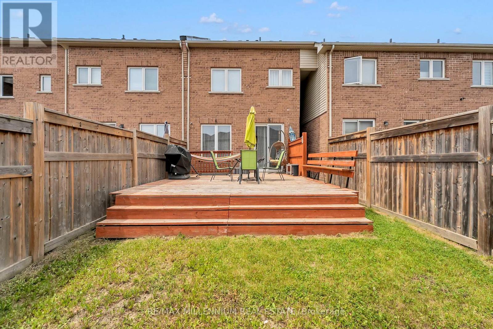 Photo 46 of 70 Sussexvale Drive, Brampton ON