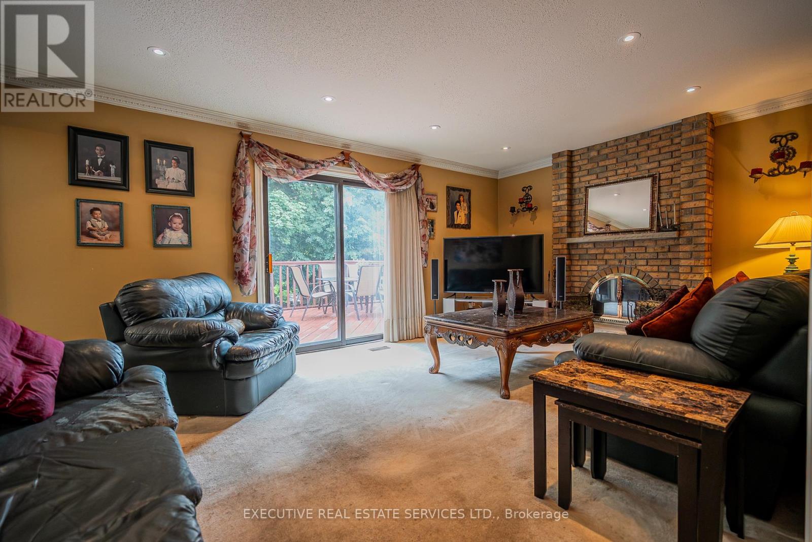 Photo 12 of 503 Conservation Drive, Brampton ON