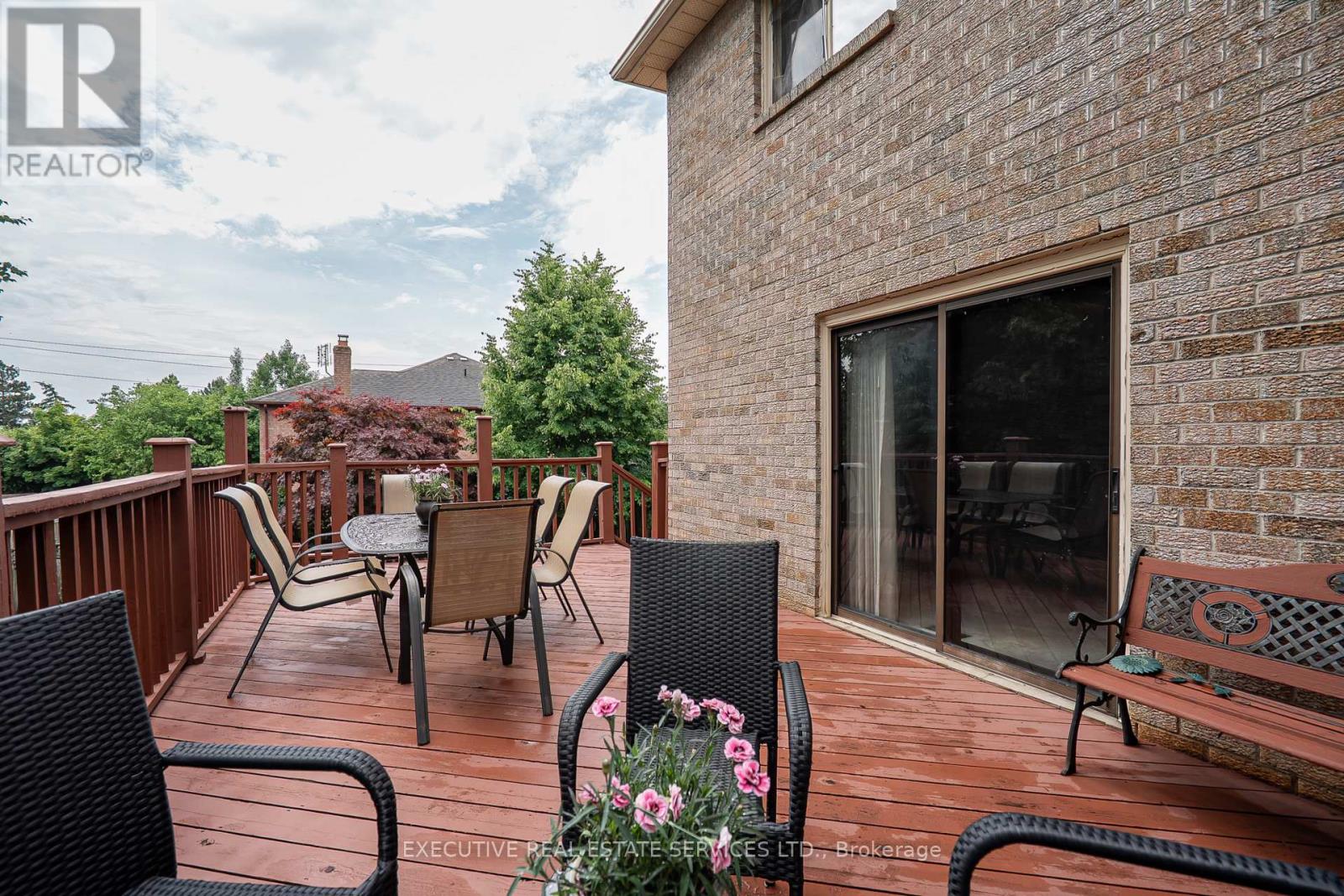 Photo 15 of 503 Conservation Drive, Brampton ON