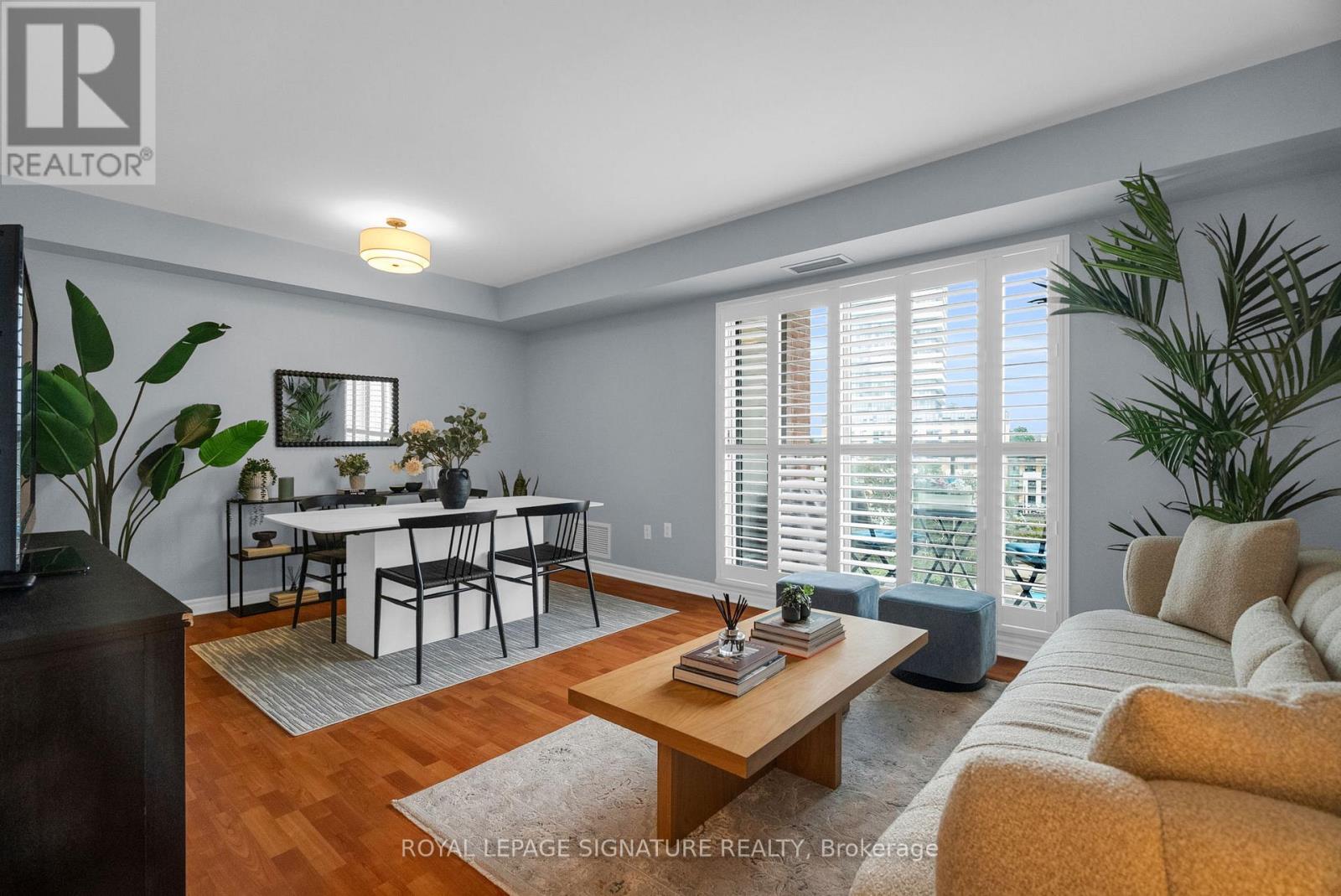 Photo 1 of 814 2088 Lawrence Avenue W, Toronto ON