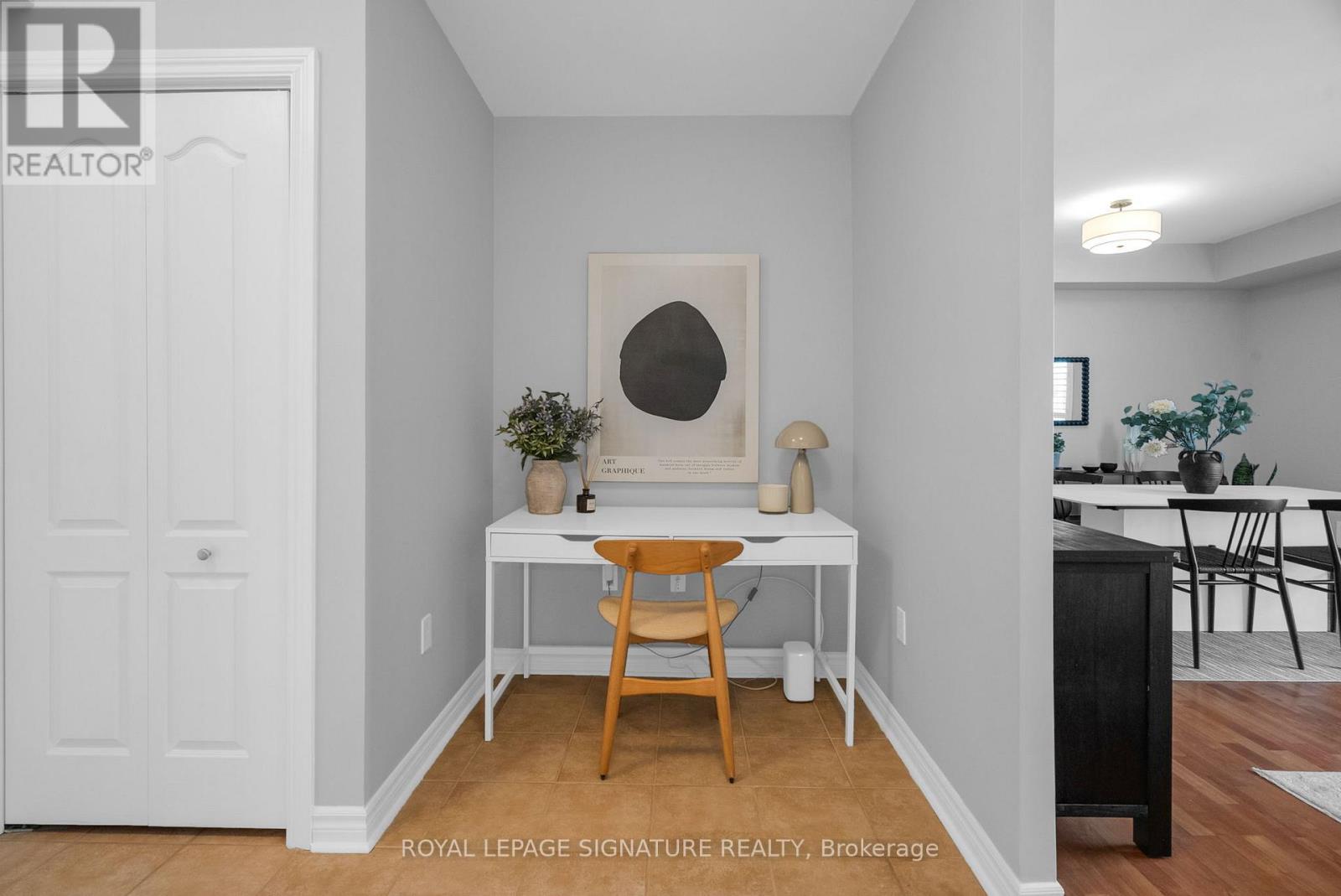 Photo 13 of 814 2088 Lawrence Avenue W, Toronto ON