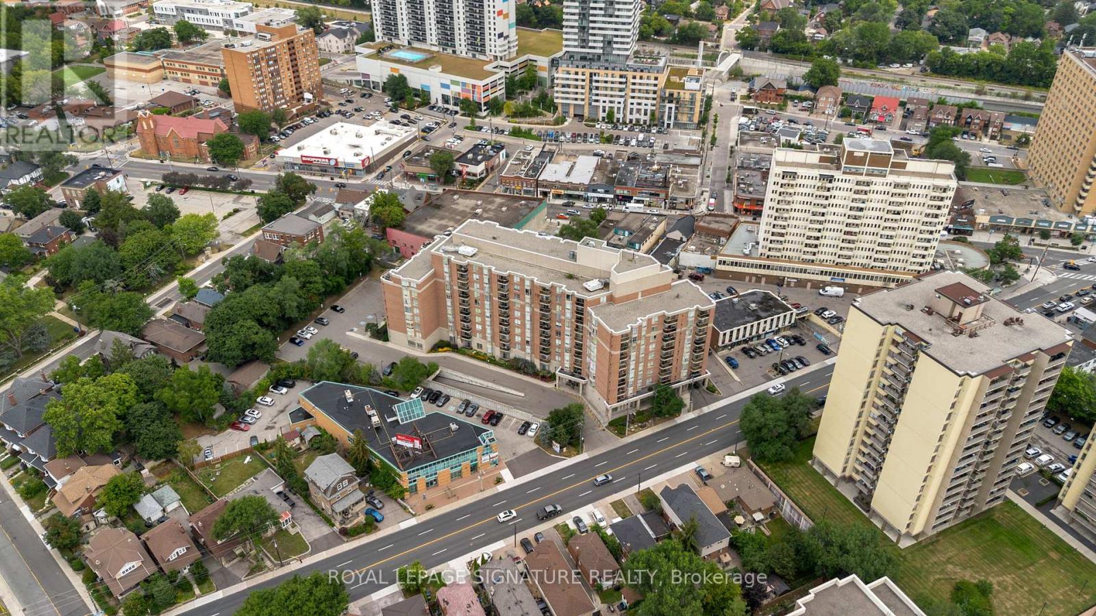 Photo 17 of 814 2088 Lawrence Avenue W, Toronto ON