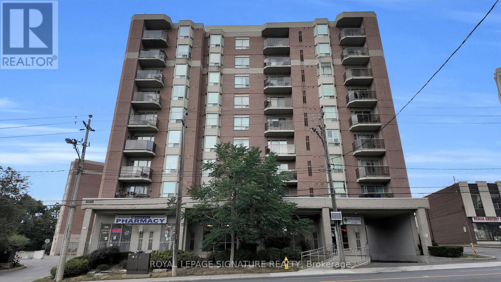 Photo 19 of 814 2088 Lawrence Avenue W, Toronto ON