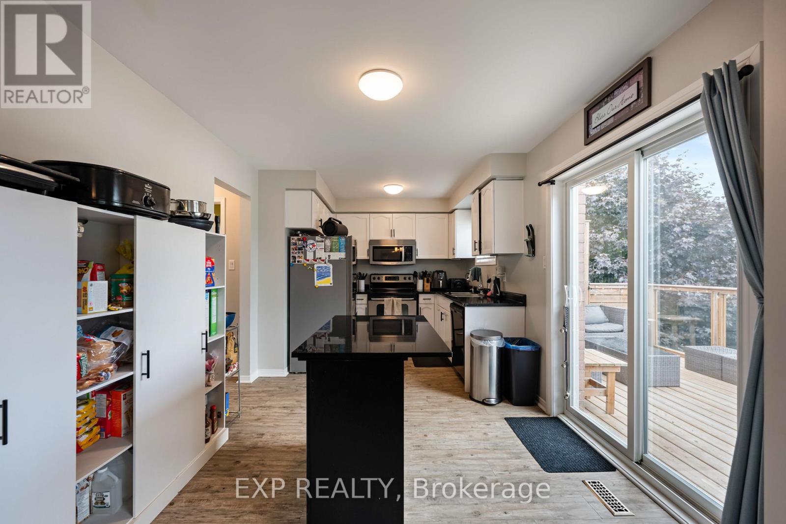 Photo 12 of 581 College Avenue, Orangeville ON