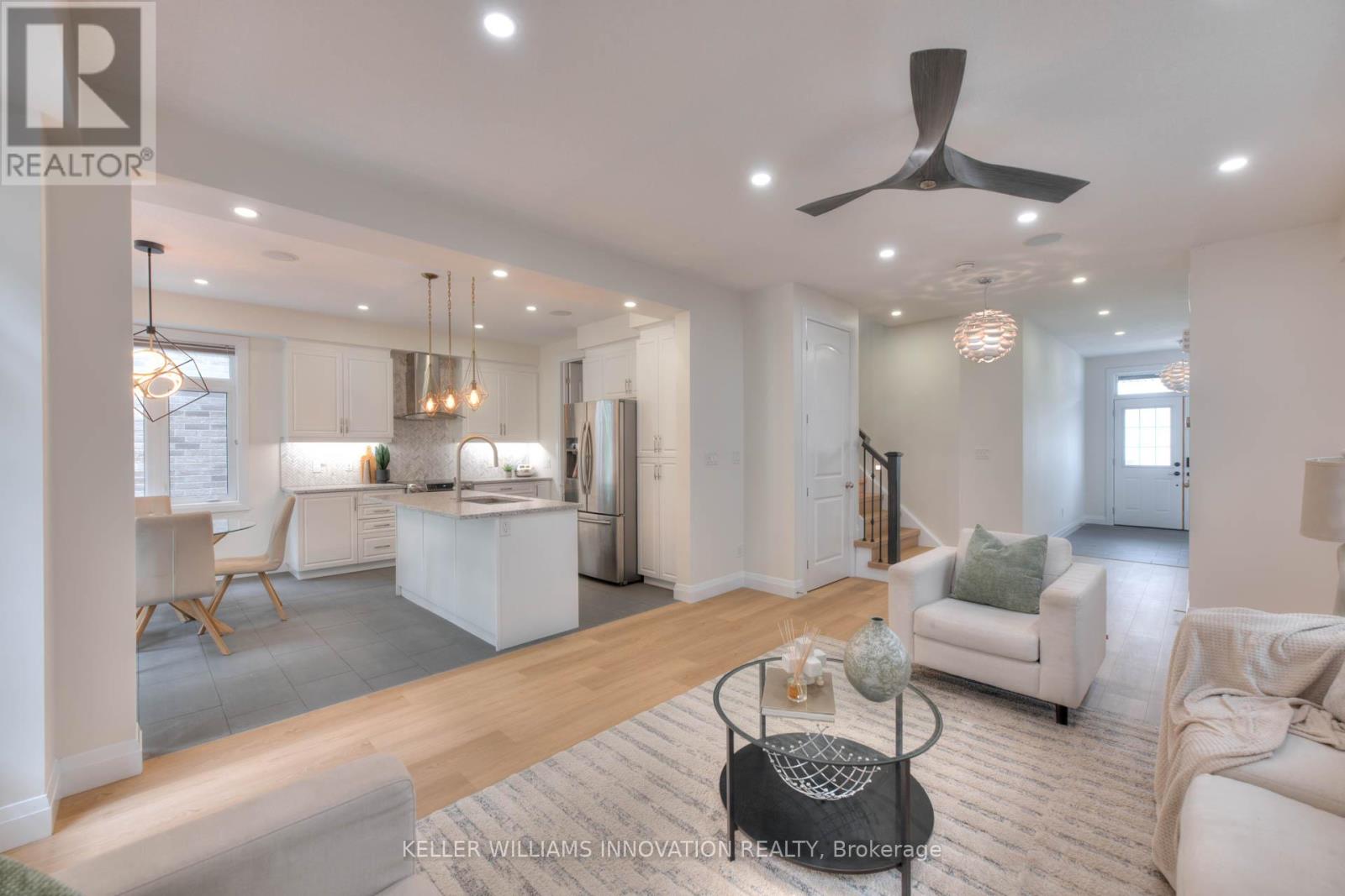 Photo 10 of 30 Mistywood Street, Kitchener ON