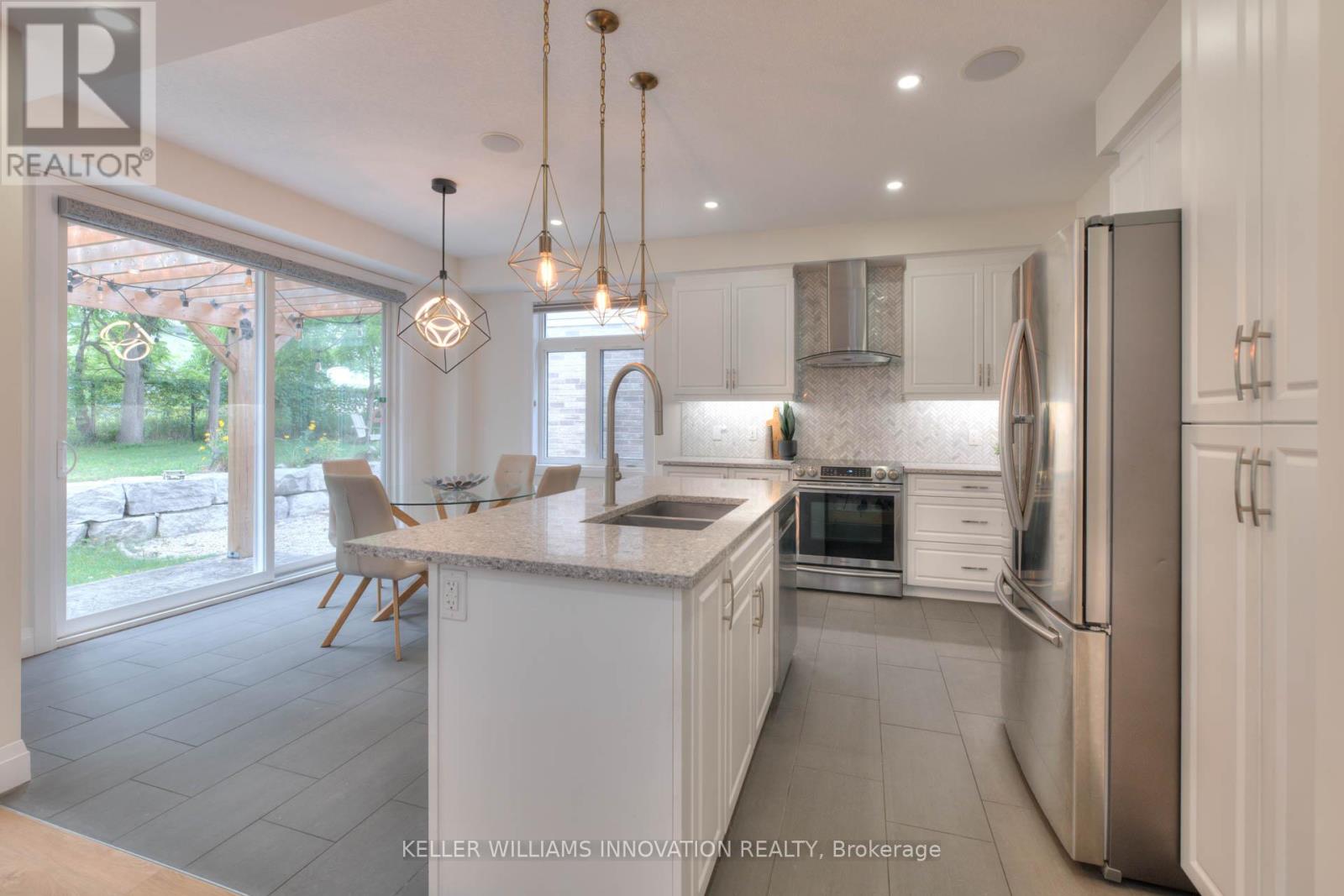 Photo 12 of 30 Mistywood Street, Kitchener ON