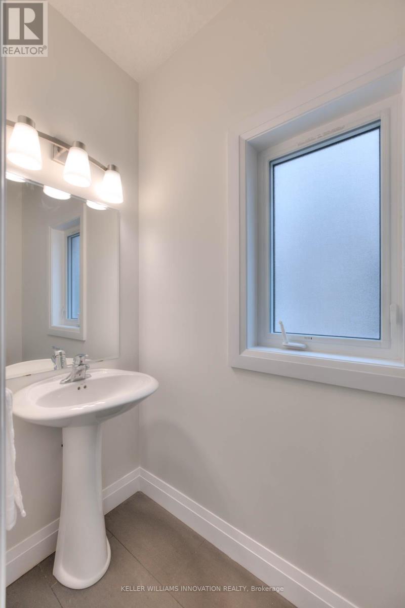 Photo 22 of 30 Mistywood Street, Kitchener ON