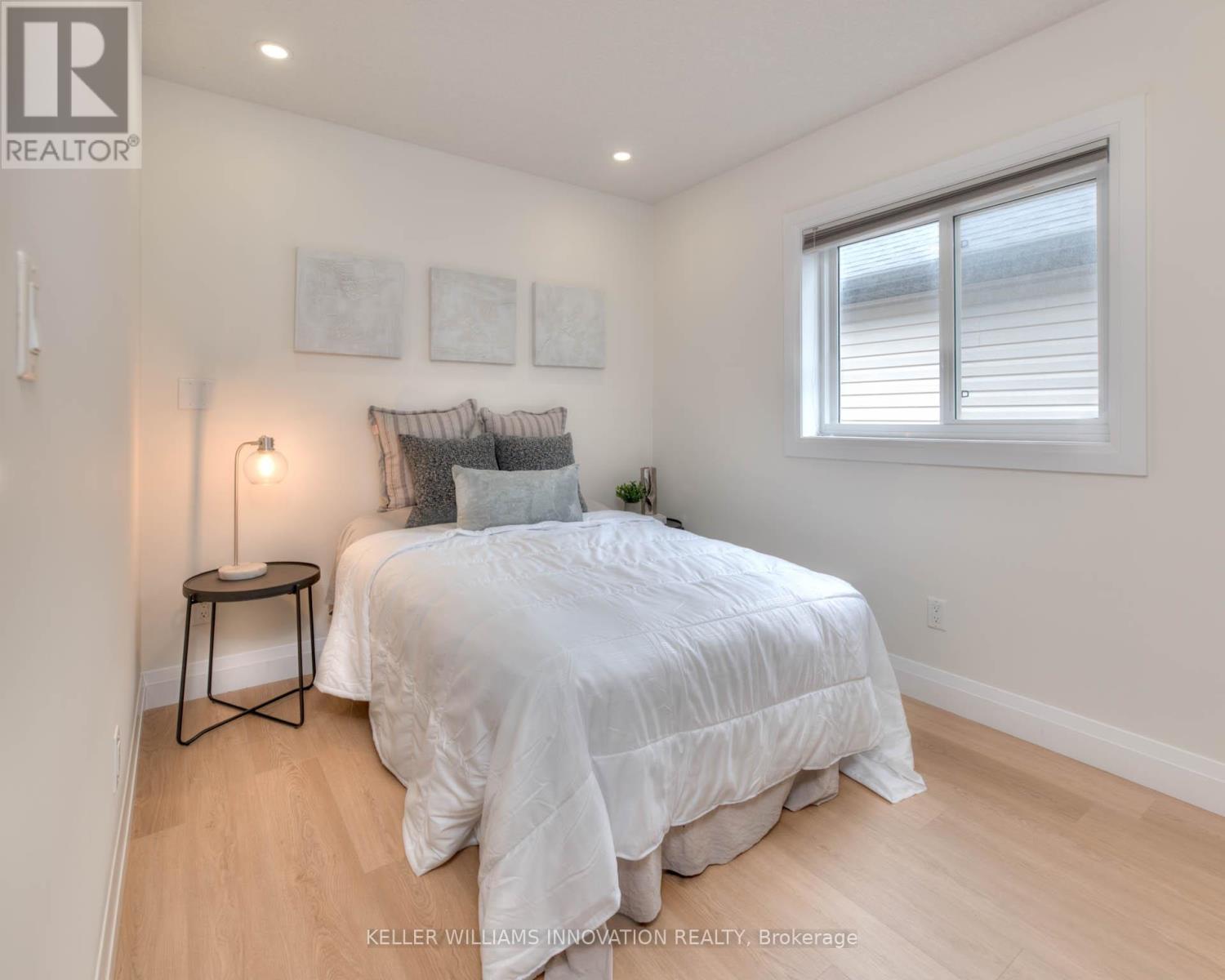 Photo 28 of 30 Mistywood Street, Kitchener ON