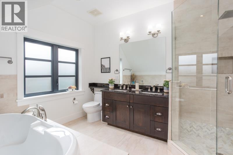 Photo 16 of 1134 Montroyal Boulevard, North Vancouver BC